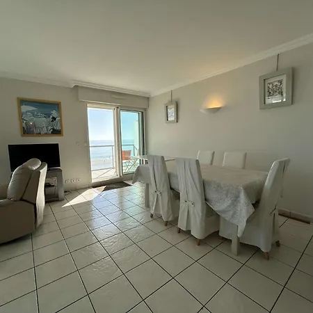 Appartement Adriana, élégant T3 Bien Exposé - Face - - Lb521-011 *